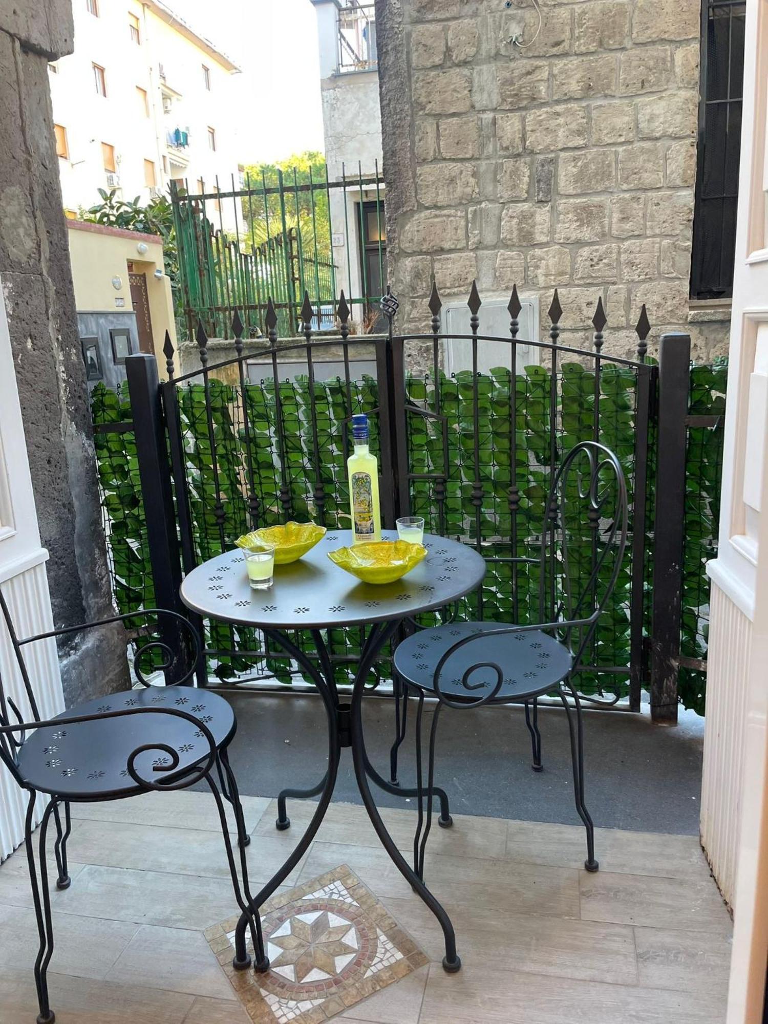 San Nicola Suite & Mini Apartment Sorrento Eksteriør bilde